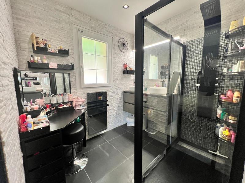 Maison - 195 m² - 5 pièces