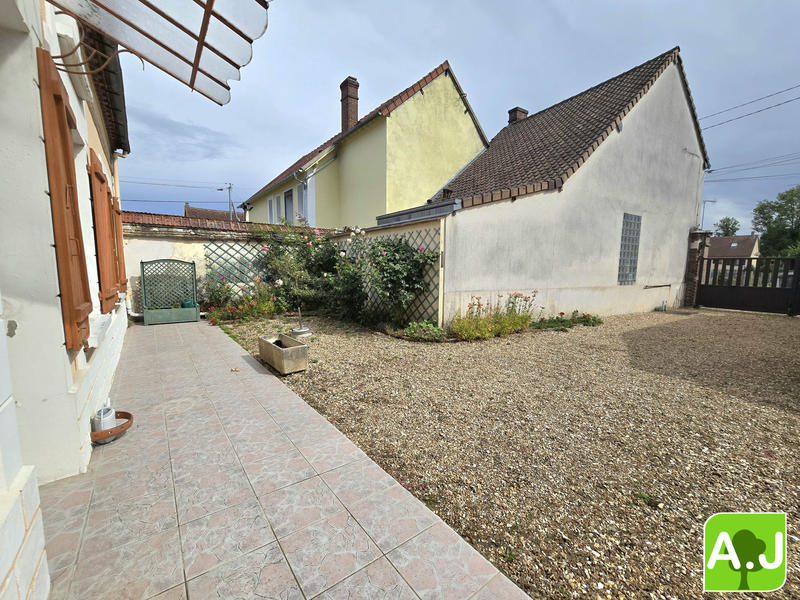 Maison - 84 m² - 4 pièces