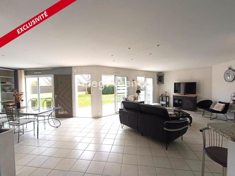 Maison traditionnelle - 163 m² - 7 pièces