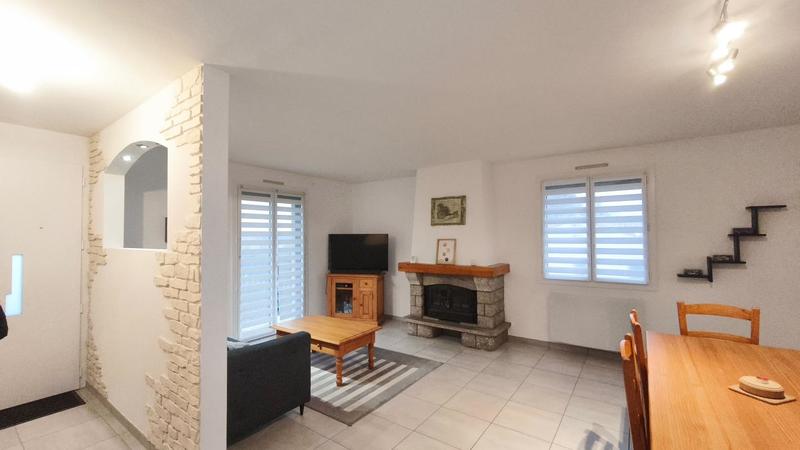 Maison - 93 m² - 4 pièces