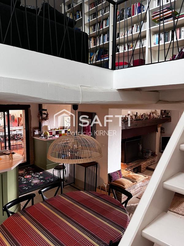 Maison - 255 m² - 9 pièces