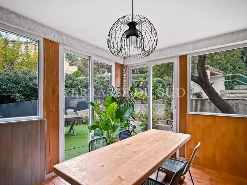 Maison - 162 m² - 7 pièces