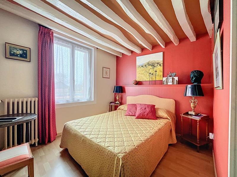 Propriété - 450 m² - 17 pièces