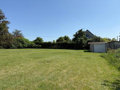 Terrain constructible - 1 000 m²