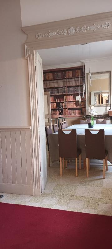 Maison - 315 m² - 12 pièces