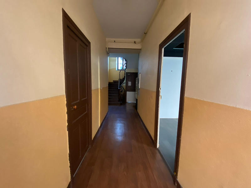 Local commercial - 110 m² - 4 pièces