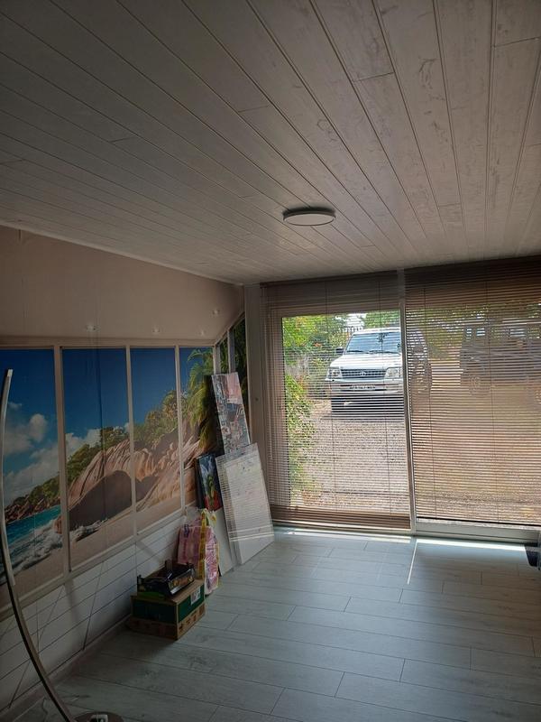 Maison - 207 m² - 9 pièces