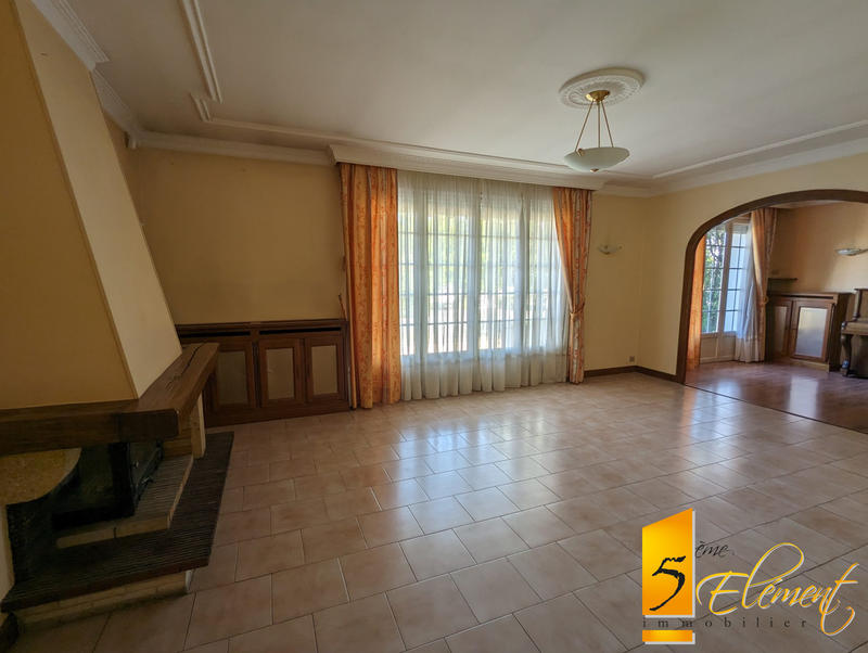 Maison - 179 m² - 6 pièces