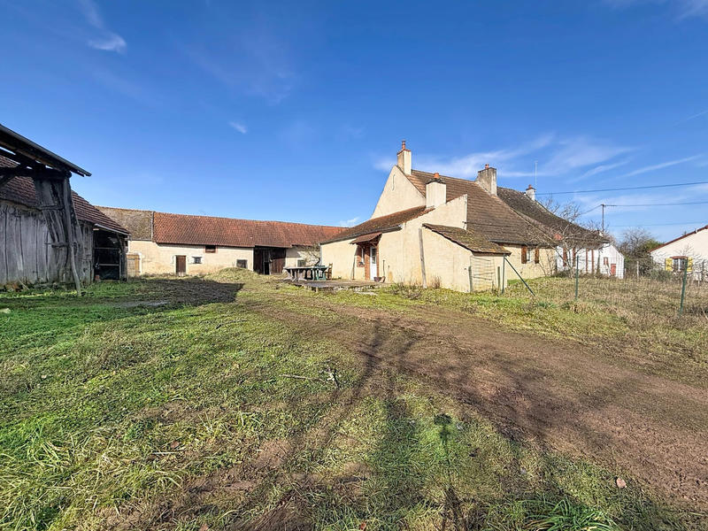 Maison traditionnelle - 81 m² - 3 pièces