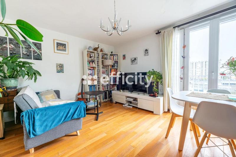 Appartement - 83 m² - 5 pièces