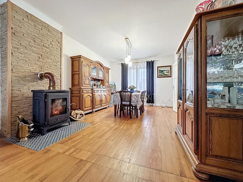 Maison - 166 m² - 6 pièces