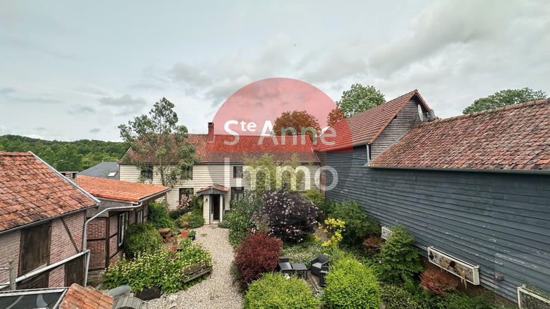 Maison - 240 m² - 4 pièces