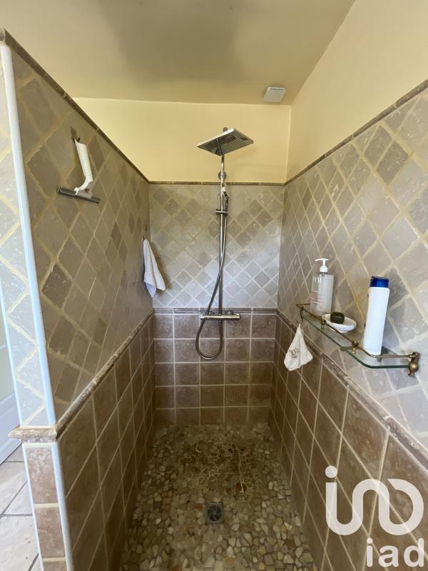 Maison - 200 m² - 6 pièces