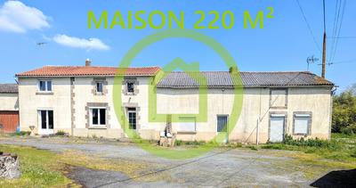 Maison - 220 m² - 7 pièces
