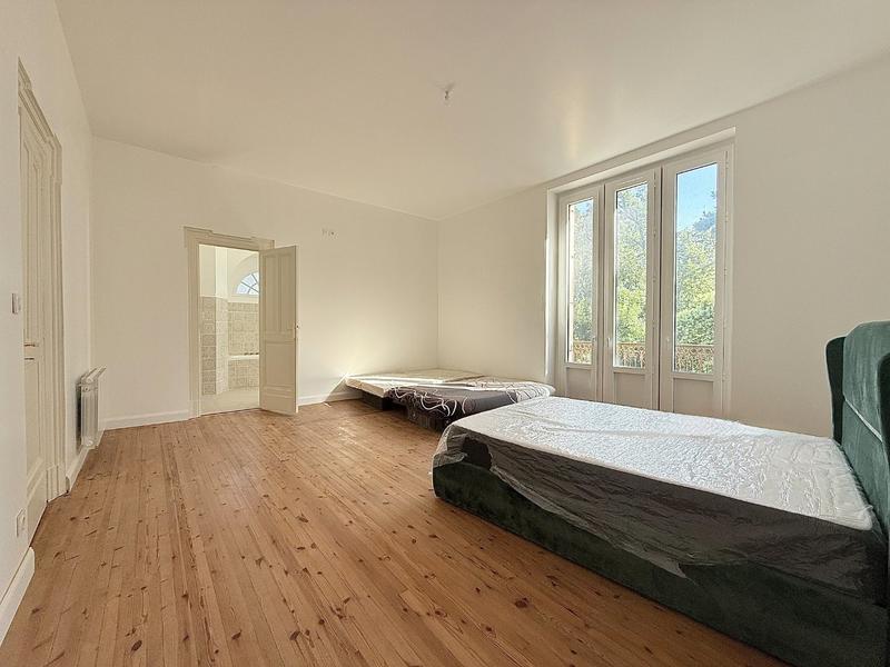 Manoir - 448 m² - 12 pièces