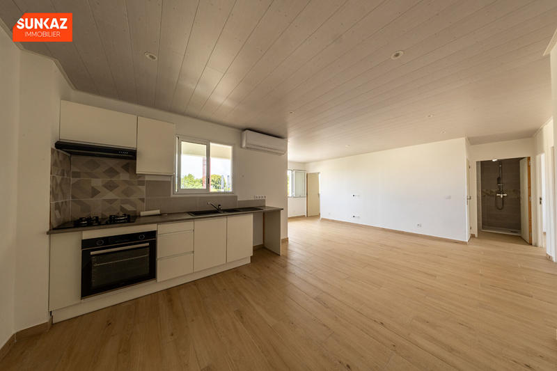 Appartement - 80 m² - 4 pièces