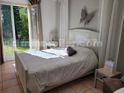 Maison traditionnelle - 152 m² - 6 pièces