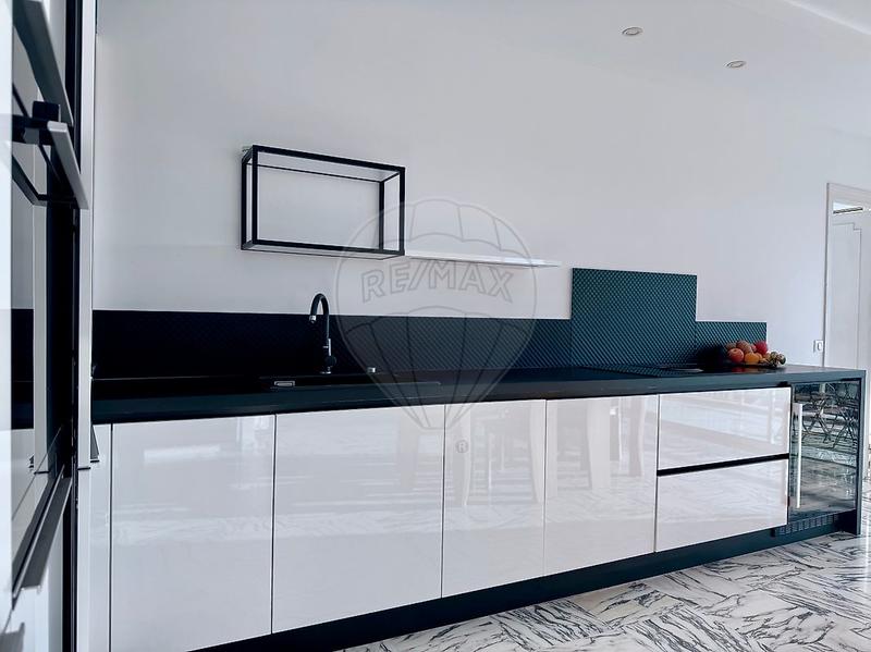 Appartement - 101 m² - 4 pièces