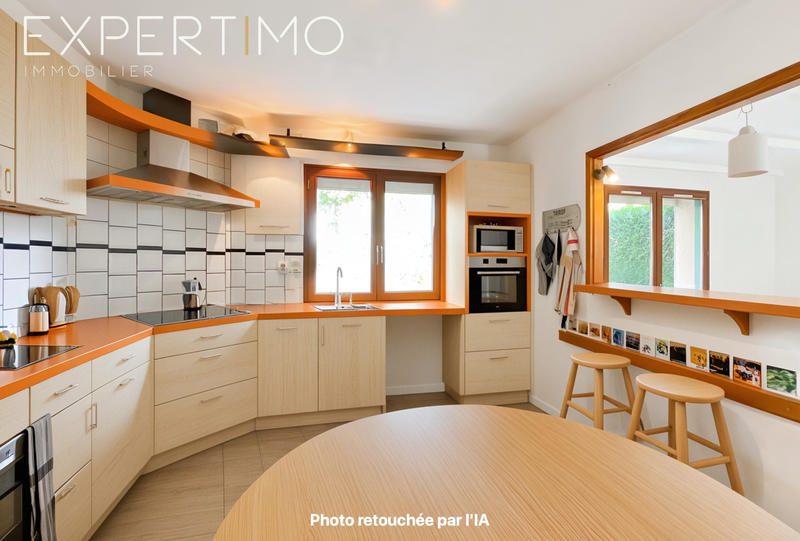 Maison - 121 m² - 6 pièces