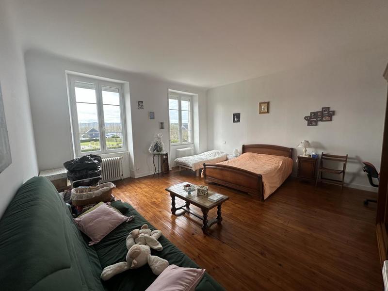 Maison - 308 m² - 10 pièces