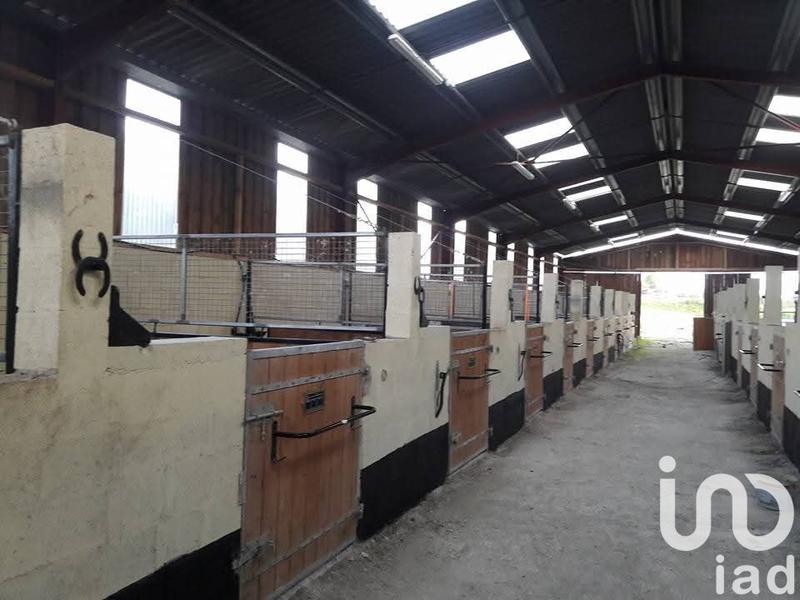 Ferme - 2 112 m² - 1 pièce