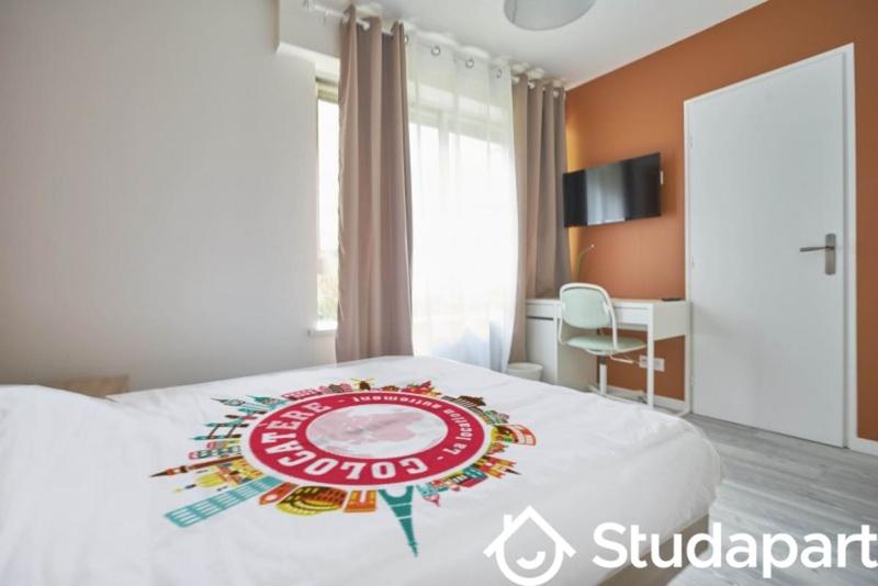 Chambre - 13 m² - 1 pièce