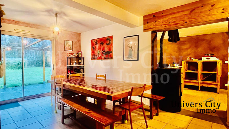 Maison traditionnelle - 126 m² - 8 pièces