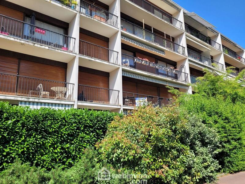 Appartement - 90 m² - 4 pièces