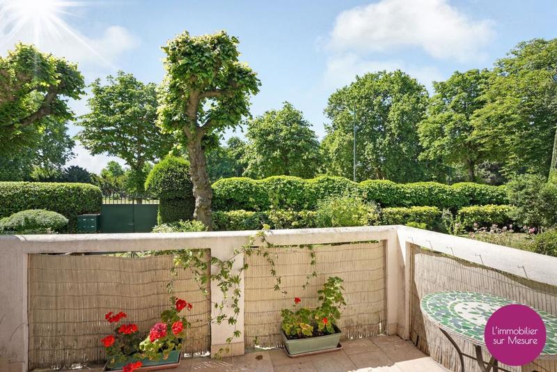 Appartement - 165 m² - 6 pièces