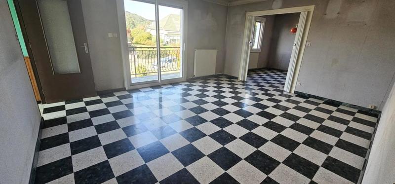 Maison - 174 m² - 7 pièces