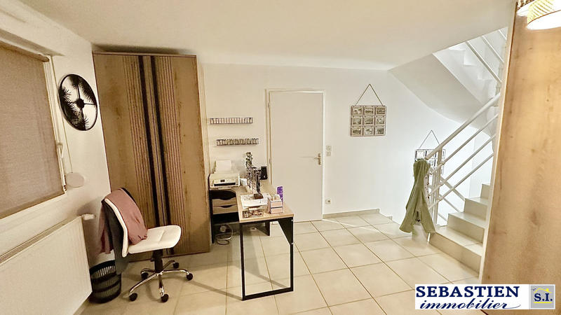 Maison - 121 m² - 6 pièces