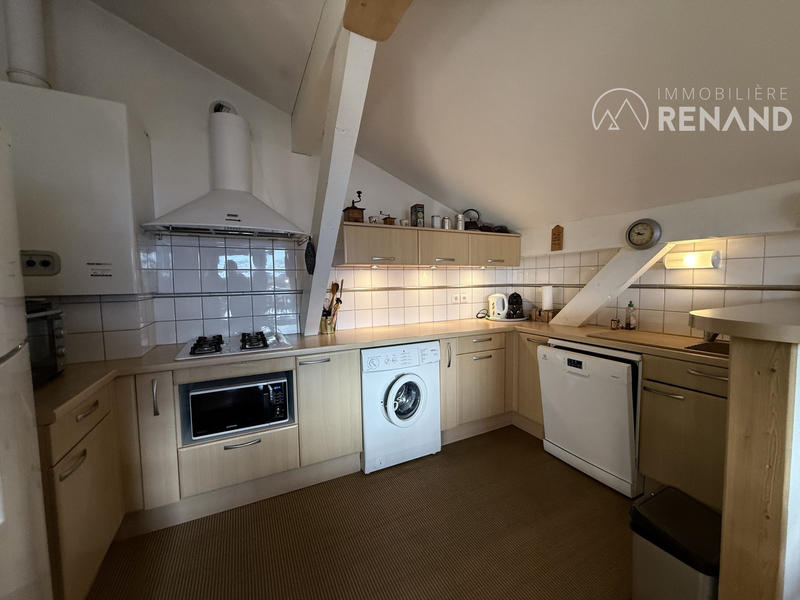 Appartement - 90 m² - 4 pièces