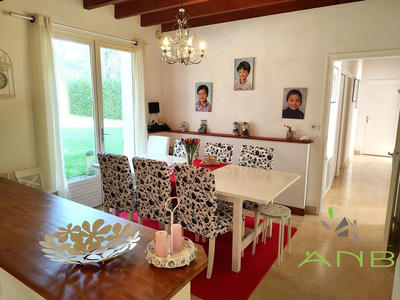 Maison traditionnelle - 116 m² - 5 pièces