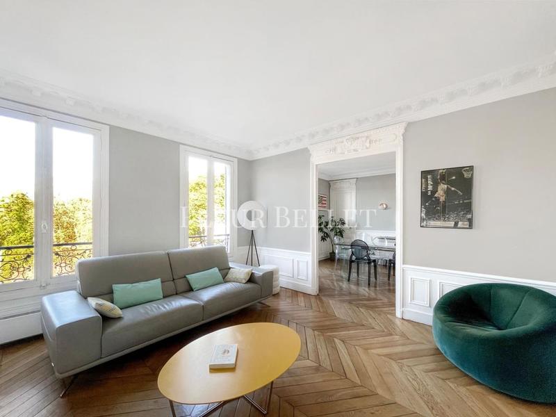 Appartement - 80 m² - 4 pièces