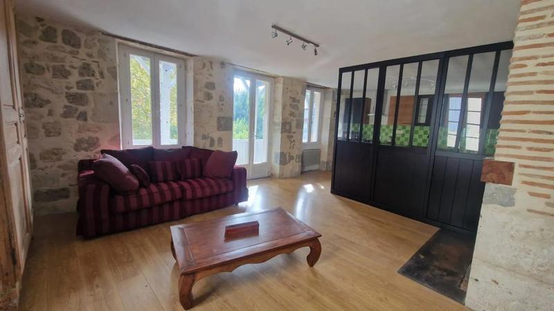 Maison de village - 180 m² - 7 pièces