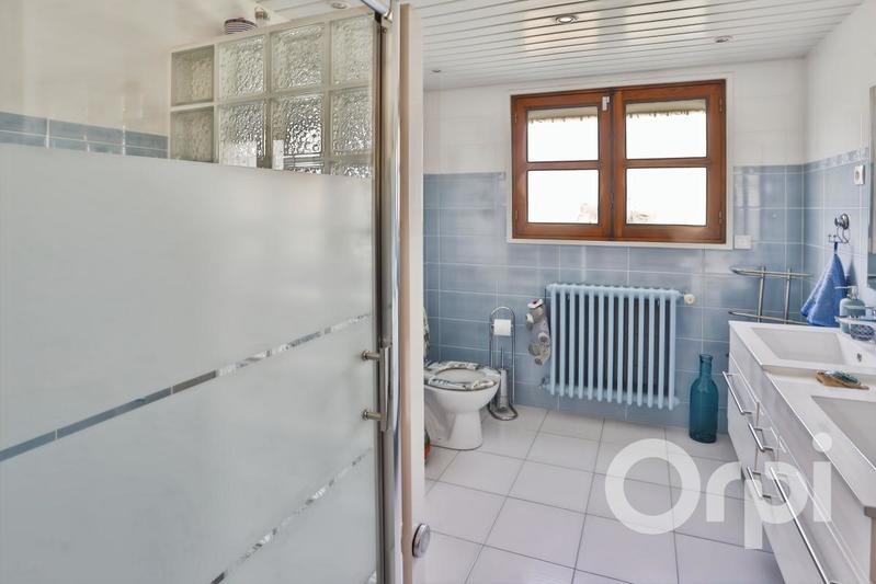 Maison - 145 m² - 6 pièces