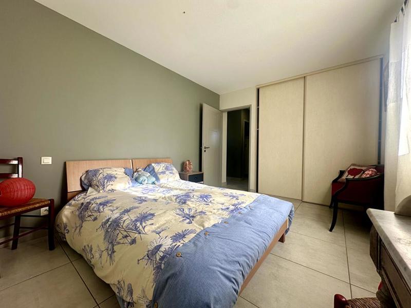 Maison - 210 m² - 6 pièces