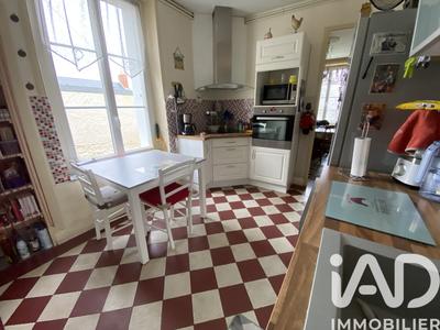 Maison - 95 m² - 5 pièces