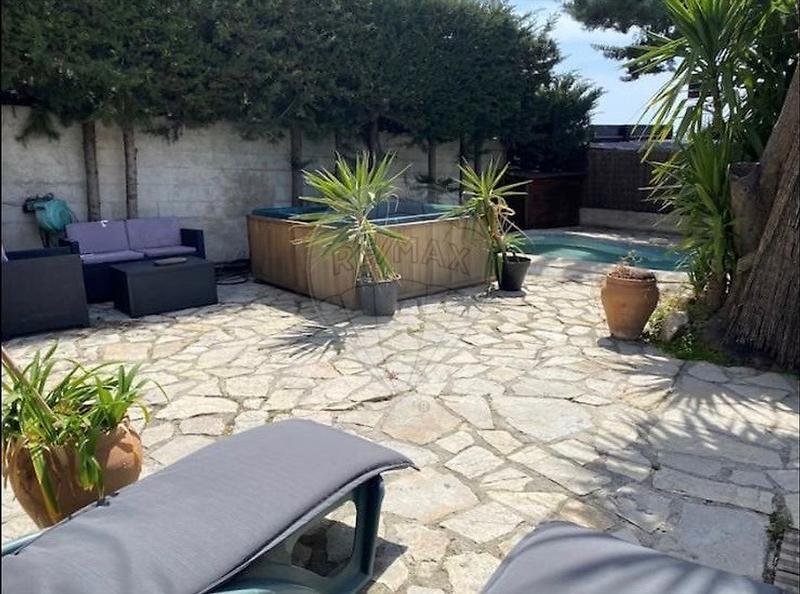 Villa - 217 m² - 7 pièces