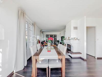 Villa - 130 m² - 5 pièces