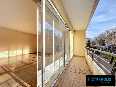 Appartement - 87 m² - 3 pièces