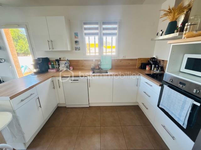 Maison traditionnelle - 84 m² - 4 pièces