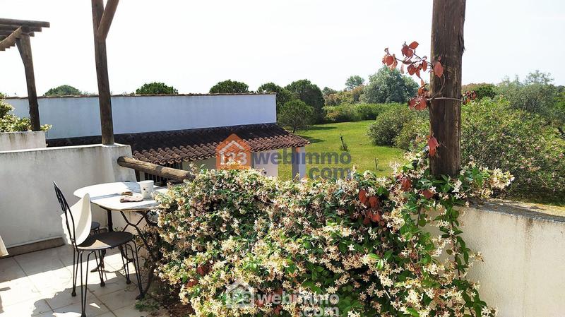 Maison - 320 m² - 10 pièces