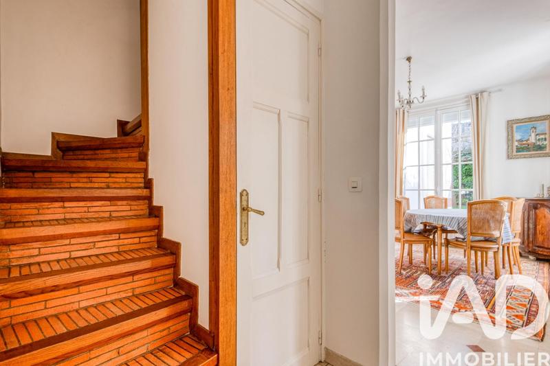 Maison - 186 m² - 8 pièces