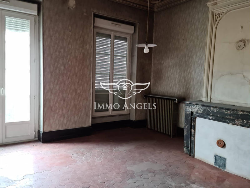 Maison ancienne - 401 m² - 9 pièces