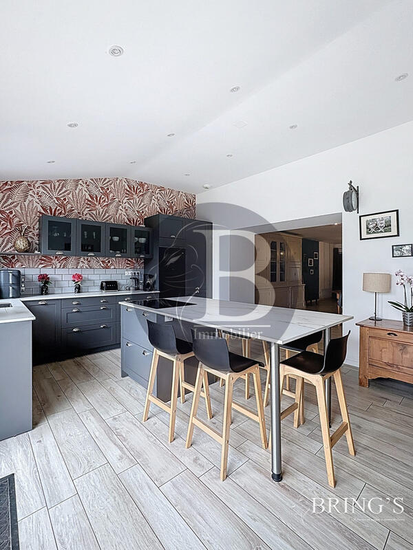 Maison - 110 m² - 5 pièces