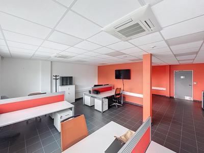 Bureau - 62 m² - 1 pièce