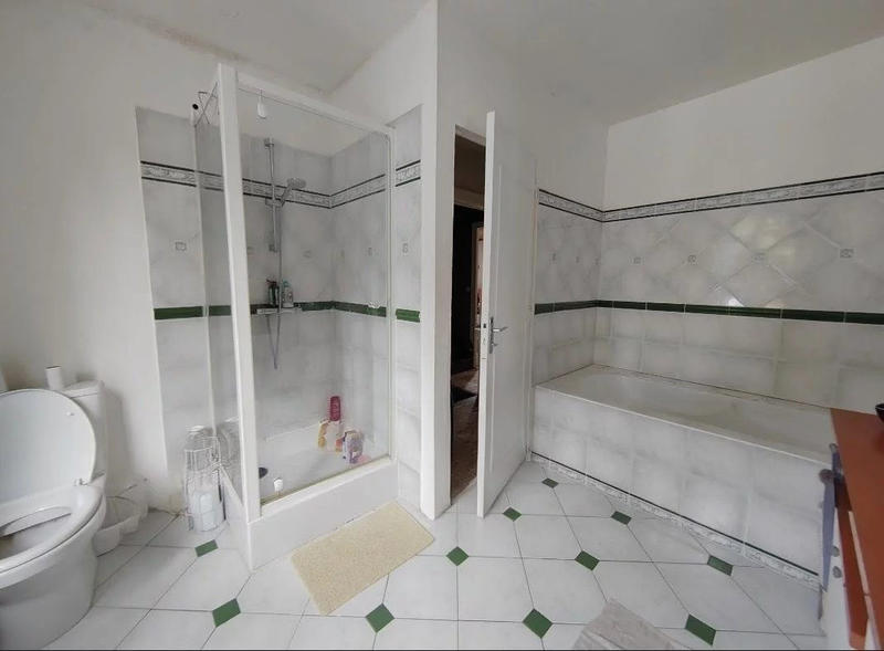 Appartement - 530 m² - 19 pièces