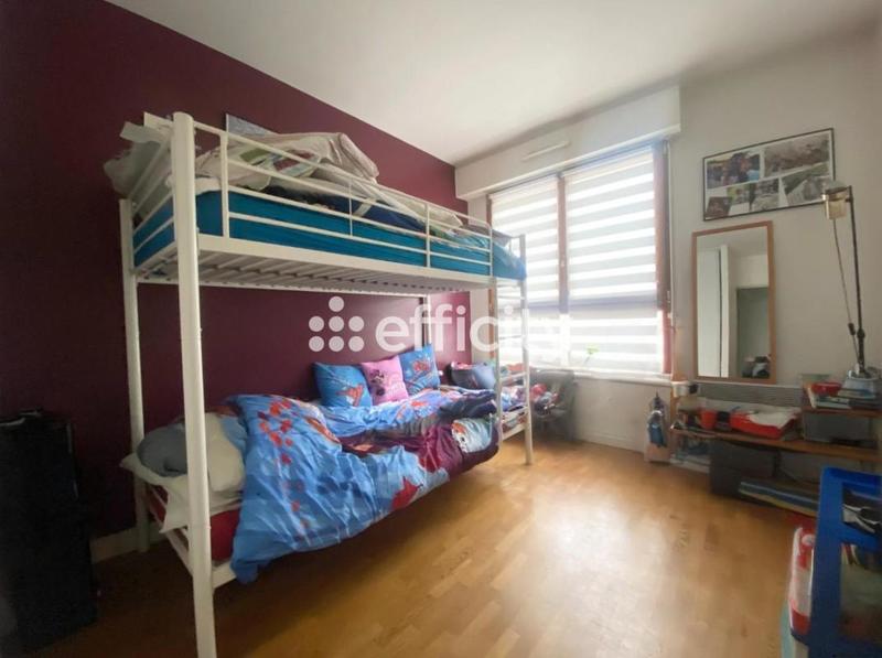 Appartement - 140 m² - 5 pièces