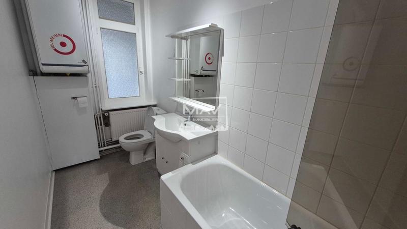 Maison - 210 m² - 8 pièces